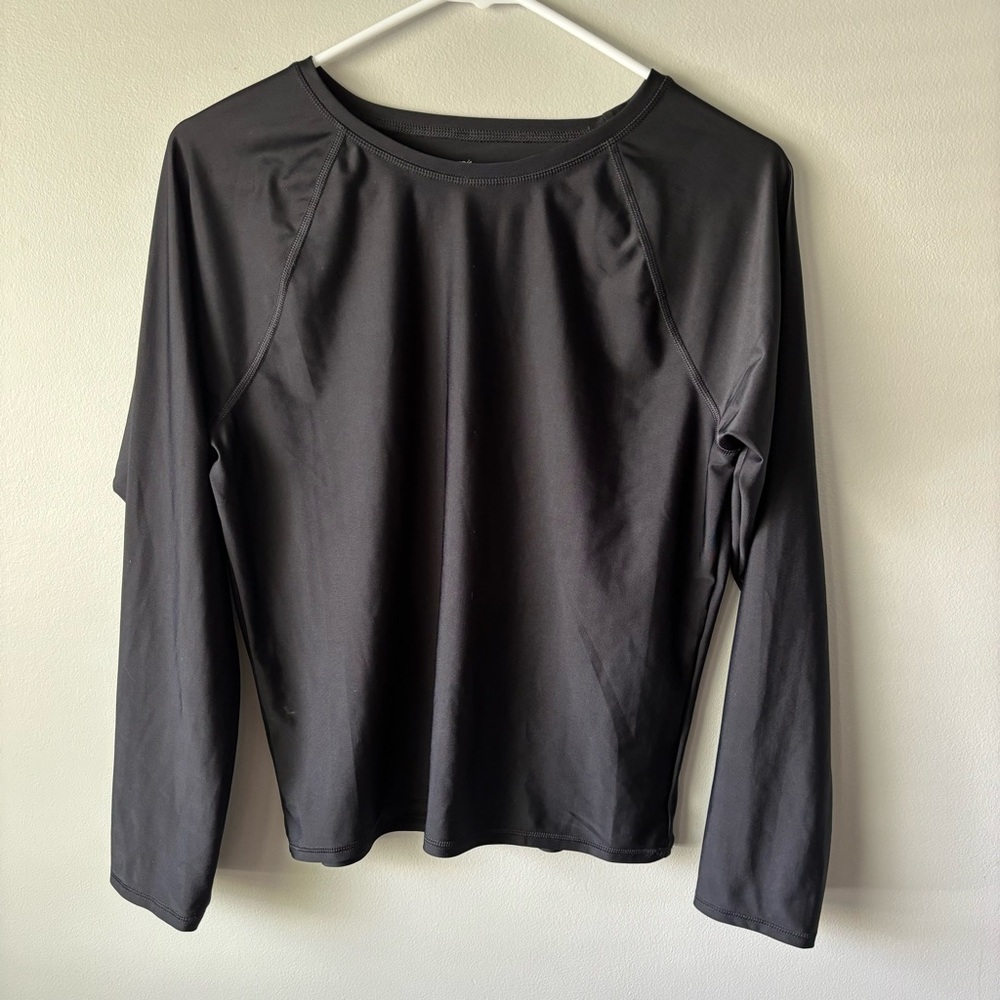 Rash guard shirt
